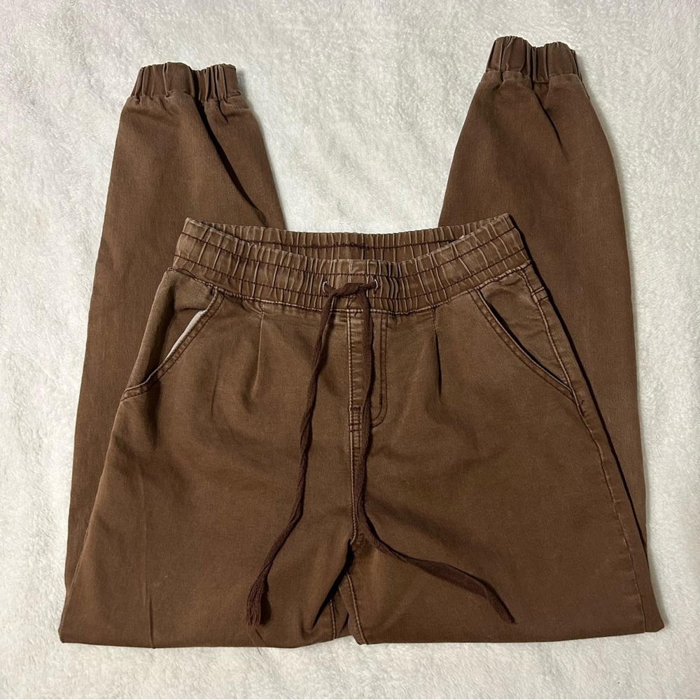 V.I.P. Jogger Jeans Size 5/27